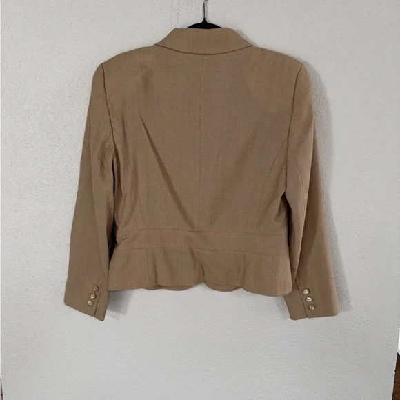 Escada Tan Blazer with Notched Lapel and Tailored Fit - Picture 3 of 4